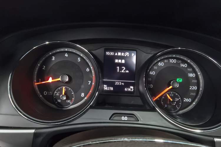 Used Volkswagen Teramont 2017 380TSI Four-Wheel Drive Luxury Edition Odometer Close Up