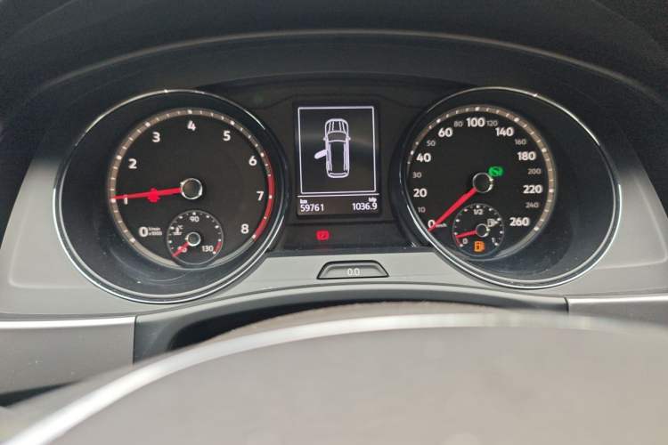 Used Volkswagen Teramont 2017 380TSI Four-Wheel Drive Luxury Edition Odometer Close Up