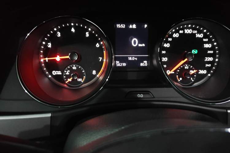 Used Volkswagen Teramont 2017 330TSI Two-Wheel-Drive Luxury Edition Odometer Close Up