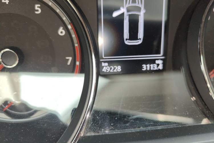 Used Volkswagen Teramont 2017 380TSI Four-Wheel Drive Luxury Edition Odometer Close Up