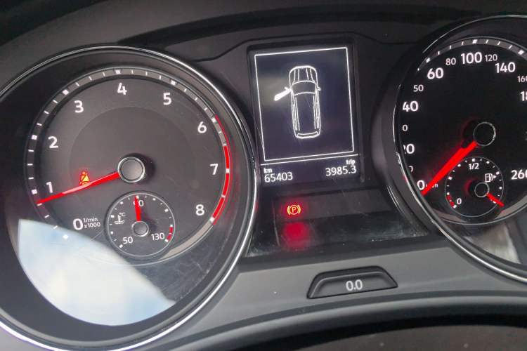 Used Volkswagen Teramont 2017 330TSI Two-Wheel-Drive Luxury Edition Odometer Close Up