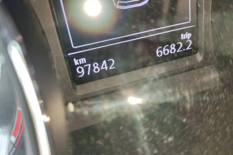 Used Volkswagen Teramont 2017 380TSI Four-Wheel Drive Luxury Edition Odometer Close Up