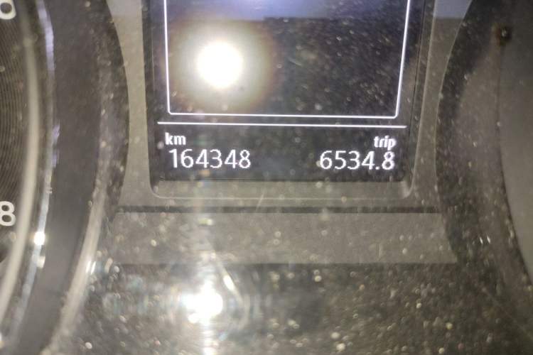 Used Volkswagen Teramont 2017 380TSI Four-Wheel Drive Luxury Edition Odometer Close Up
