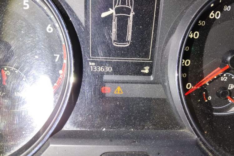 Used Volkswagen Teramont 2017 380TSI Four-Wheel Drive Comfort Edition Odometer Close Up