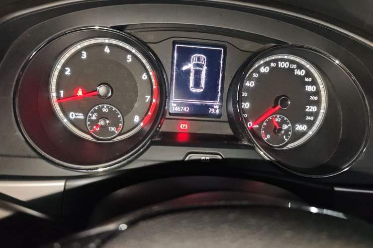 Used Volkswagen Teramont 2017 530 V6 Four-Wheel Drive Luxury Edition Odometer Close Up