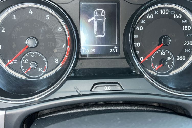 Used Volkswagen Teramont 2017 330TSI Two-Wheel-Drive Luxury Edition Odometer Close Up