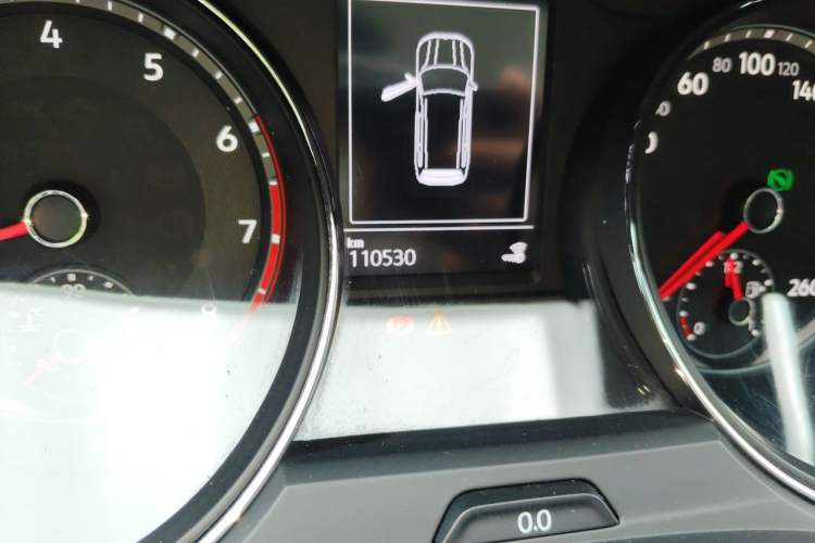 Used Volkswagen Teramont 2017 330TSI Two-Wheel-Drive Luxury Edition Odometer Close Up
