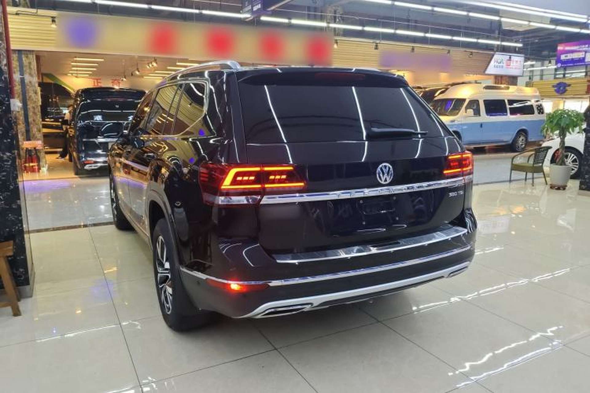 Used Volkswagen Teramont 2017 380TSI Four-Wheel Drive Luxury Edition Rear Left 45 Deg