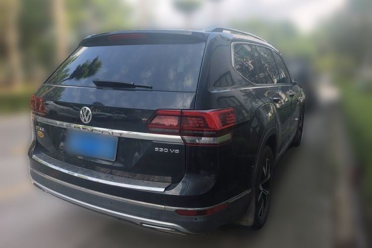 Used Volkswagen Teramont 2017 530 V6 Four-Wheel Drive Luxury Edition Rear Right 45 Deg