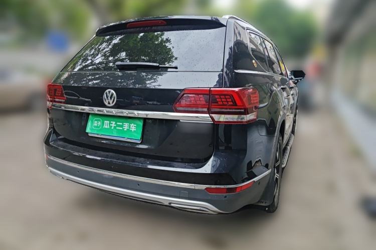 Used Volkswagen Teramont 2017 330TSI Two-Wheel-Drive Luxury Edition Rear Right 45 Deg