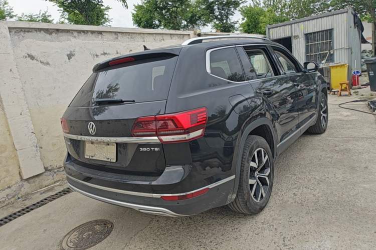 Used Volkswagen Teramont 2017 380TSI Four-Wheel Drive Luxury Edition Rear Right 45 Deg