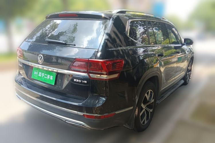 Used Volkswagen Teramont 2017 530 V6 Four-Wheel Drive Luxury Edition Rear Right 45 Deg