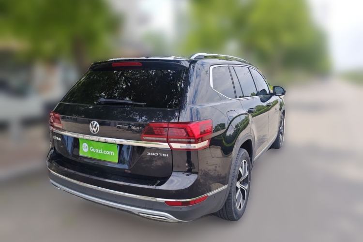 Used Volkswagen Teramont 2017 380TSI Four-Wheel Drive Luxury Edition Rear Right 45 Deg