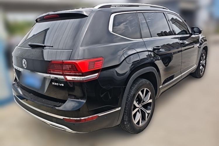 Used Volkswagen Teramont 2017 530 V6 Four-Wheel Drive Luxury Edition Rear Right 45 Deg