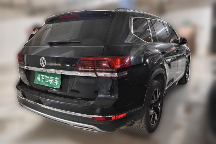 Used Volkswagen Teramont 2017 530 V6 Four-Wheel Drive Luxury Edition Rear Right 45 Deg