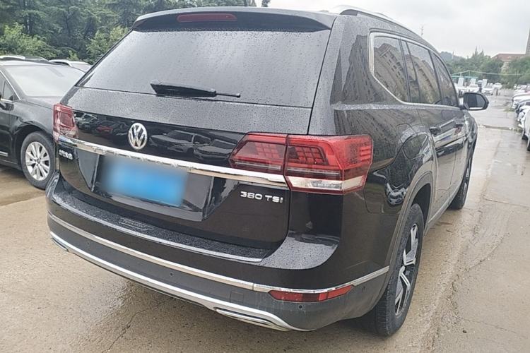 Used Volkswagen Teramont 2017 380TSI Four-Wheel Drive Luxury Edition Rear Right 45 Deg