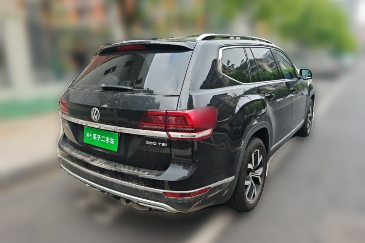 Used Volkswagen Teramont 2017 380TSI Four-Wheel Drive Luxury Edition Rear Right 45 Deg