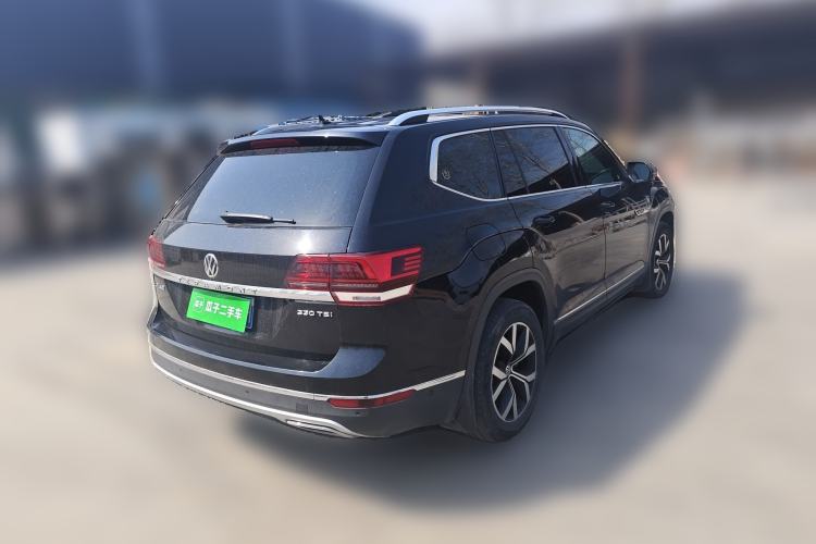 Used Volkswagen Teramont 2017 330TSI Two-Wheel-Drive Luxury Edition Rear Right 45 Deg