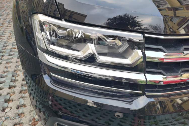 Used Volkswagen Teramont 2017 380TSI Four-Wheel Drive Luxury Edition Right Front Headlight