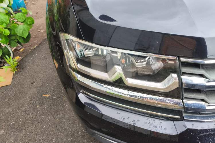 Used Volkswagen Teramont 2017 380TSI Four-Wheel Drive Luxury Edition Right Front Headlight