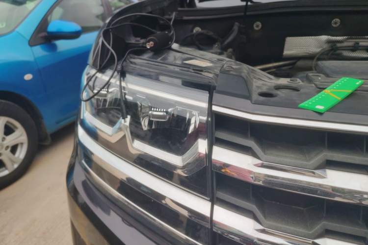 Used Volkswagen Teramont 2017 380TSI Four-Wheel Drive Comfort Edition Right Front Headlight