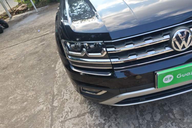 Used Volkswagen Teramont 2017 380TSI Four-Wheel Drive Luxury Edition Right Front Headlight