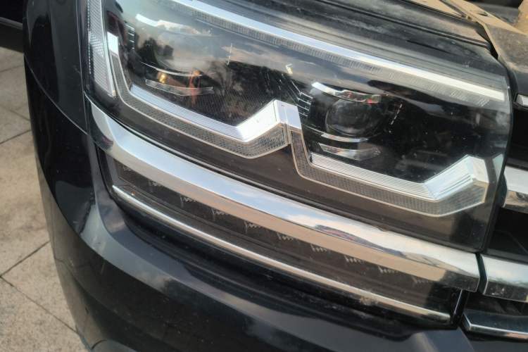 Used Volkswagen Teramont 2017 380TSI Four-Wheel Drive Flagship Edition Right Front Headlight