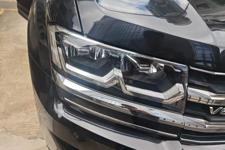 Used Volkswagen Teramont 2017 530 V6 Four-Wheel Drive Luxury Edition Right Front Headlight