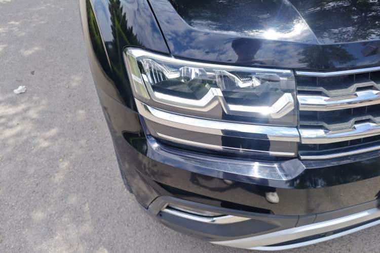 Used Volkswagen Teramont 2017 380TSI Four-Wheel Drive Luxury Edition Right Front Headlight