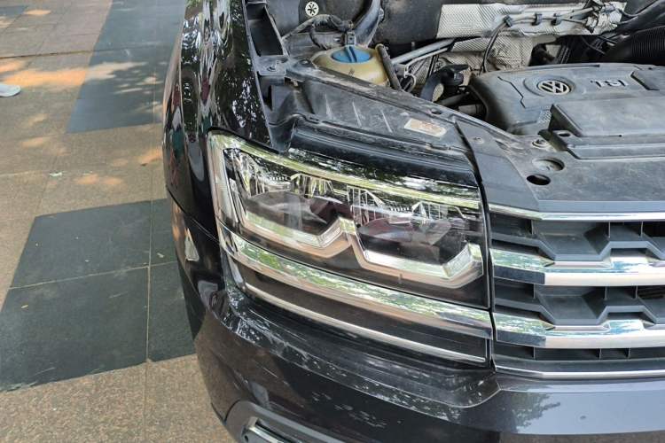 Used Volkswagen Teramont 2017 380TSI Four-Wheel Drive Luxury Edition Right Front Headlight