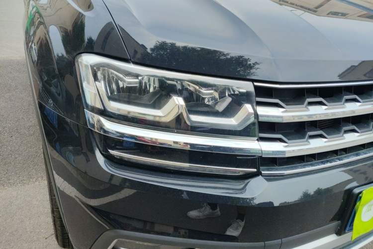 Used Volkswagen Teramont 2017 380TSI Four-Wheel Drive Luxury Edition Right Front Headlight