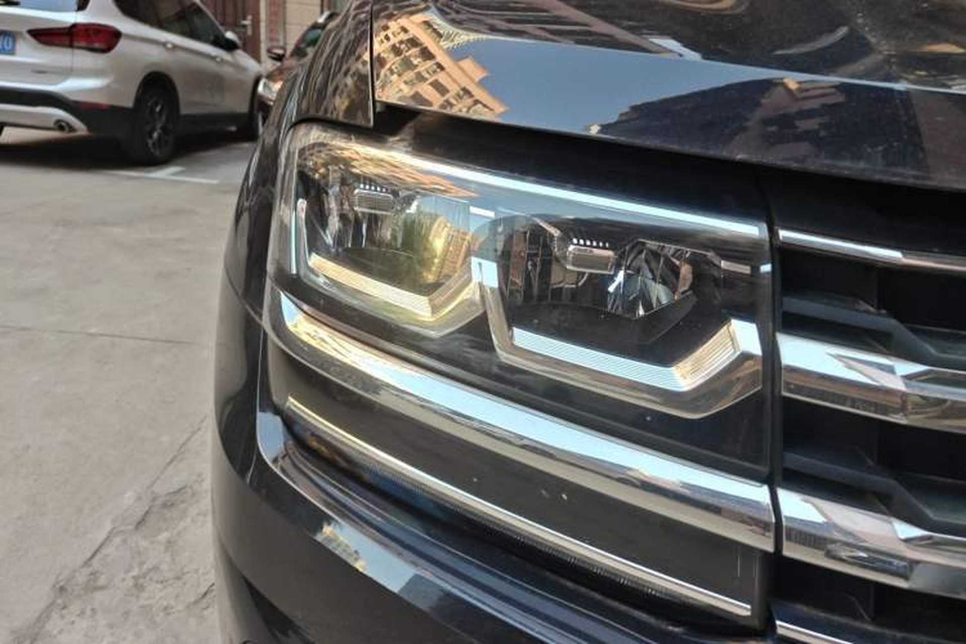 Used Volkswagen Teramont 2017 380TSI Four-Wheel Drive Luxury Edition Right Front Headlight