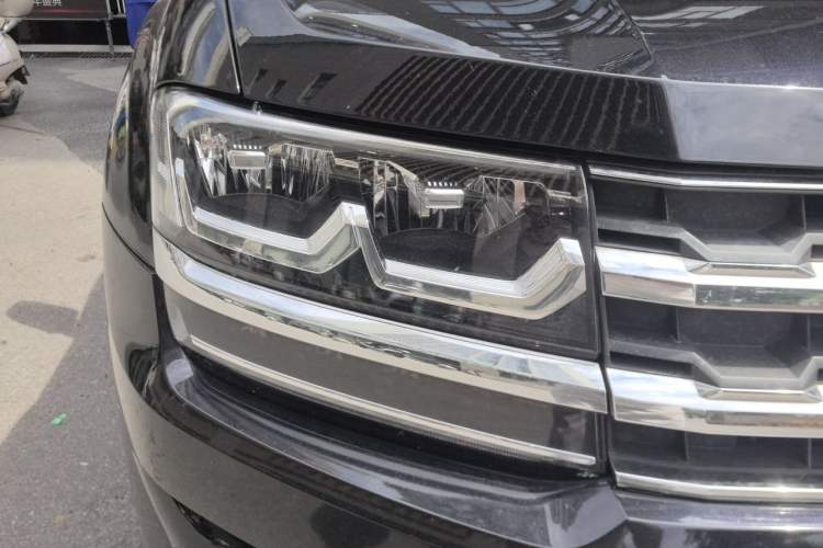 Used Volkswagen Teramont 2017 380TSI Four-Wheel Drive Luxury Edition Right Front Headlight