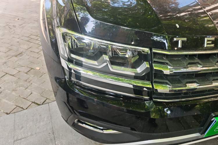 Used Volkswagen Teramont 2017 380TSI Four-Wheel Drive Luxury Edition Right Front Headlight