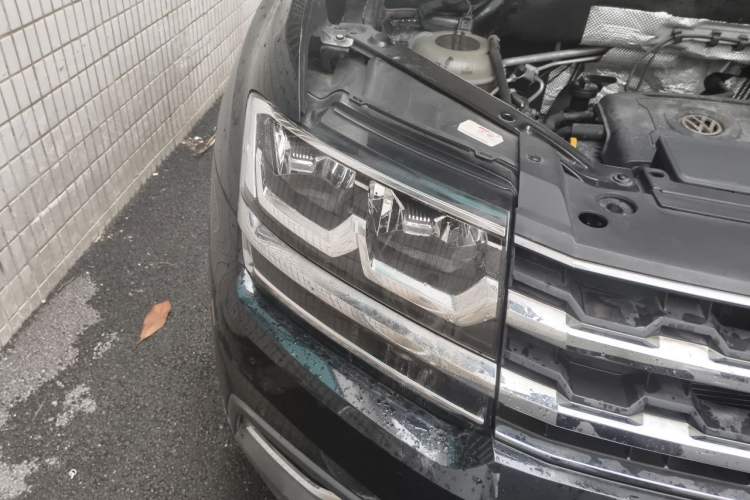 Used Volkswagen Teramont 2017 380TSI Four-Wheel Drive Luxury Edition Right Front Headlight