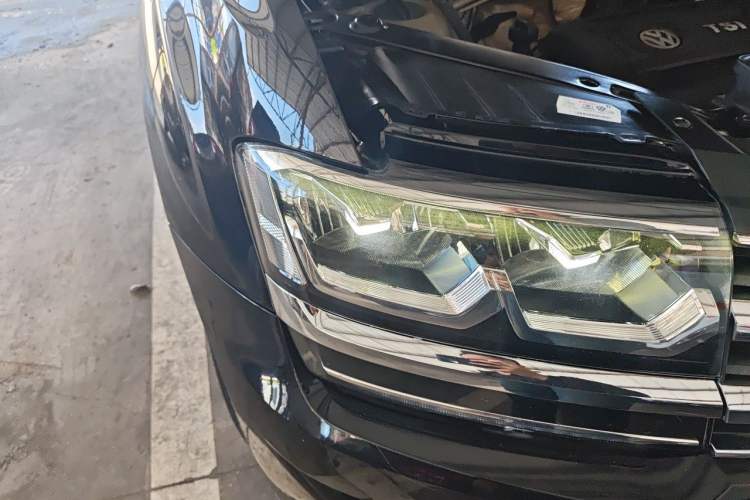 Used Volkswagen Teramont 2017 380TSI Four-Wheel Drive Luxury Edition Right Front Headlight