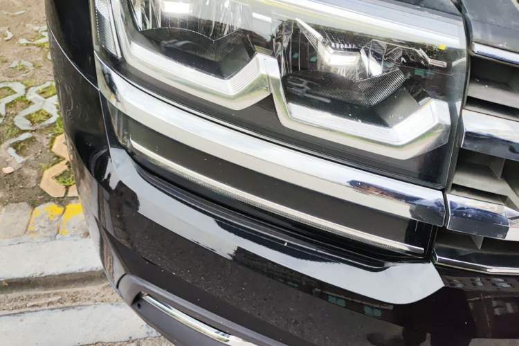 Used Volkswagen Teramont 2017 380TSI Four-Wheel Drive Luxury Edition Right Front Headlight