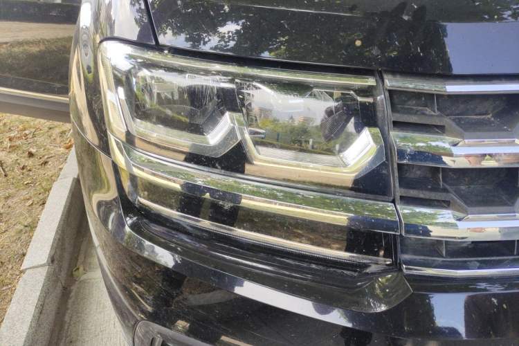 Used Volkswagen Teramont 2017 380TSI Four-Wheel Drive Luxury Edition Right Front Headlight