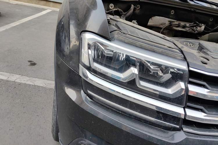 Used Volkswagen Teramont 2017 380TSI Four-Wheel Drive Luxury Edition Right Front Headlight