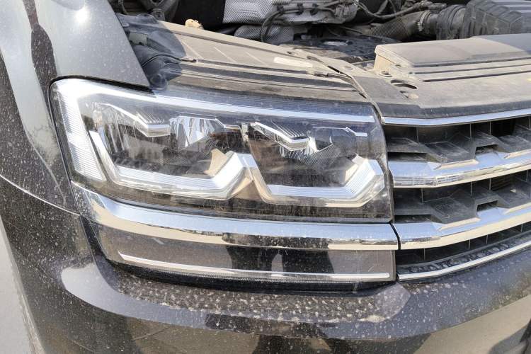 Used Volkswagen Teramont 2017 330TSI Two-Wheel-Drive Luxury Edition Right Front Headlight