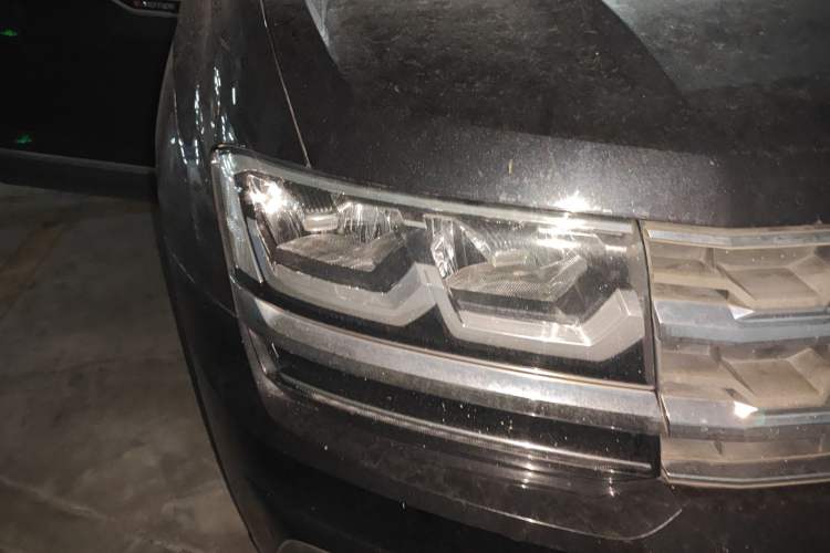 Used Volkswagen Teramont 2017 380TSI Four-Wheel Drive Luxury Edition Right Front Headlight