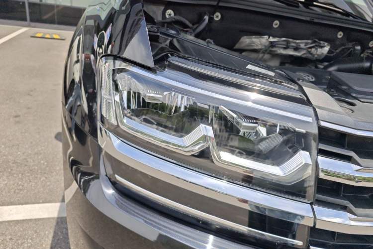 Used Volkswagen Teramont 2017 380TSI Four-Wheel Drive Luxury Edition Right Front Headlight