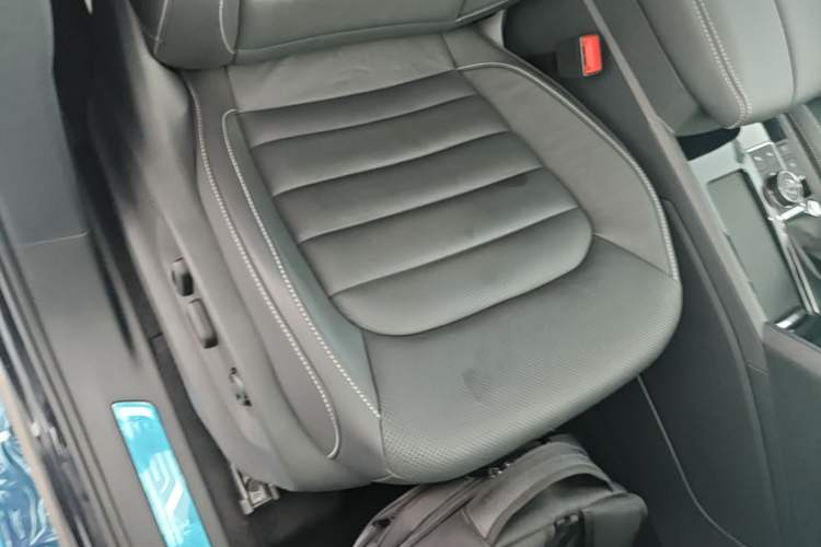 Used Volkswagen Teramont 2017 380TSI Four-Wheel Drive Luxury Edition Right Front Seat