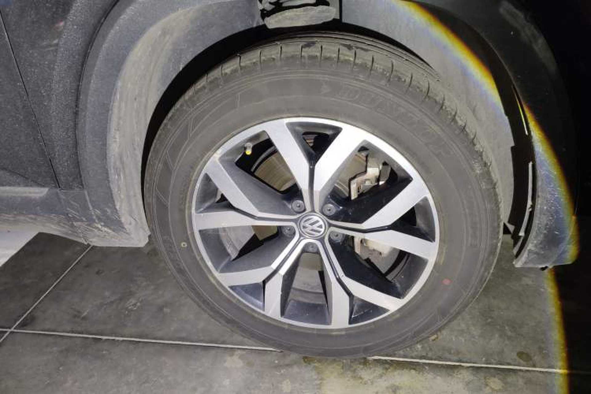 Used Volkswagen Teramont 2017 380TSI Four-Wheel Drive Luxury Edition Right Front Wheel Hub