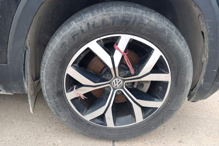 Used Volkswagen Teramont 2017 380TSI Four-Wheel Drive Luxury Edition Right Front Wheel Hub