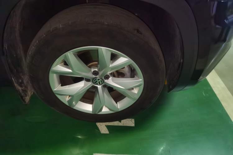 Used Volkswagen Teramont 2017 380TSI Four-Wheel Drive Comfort Edition Right Front Wheel Hub