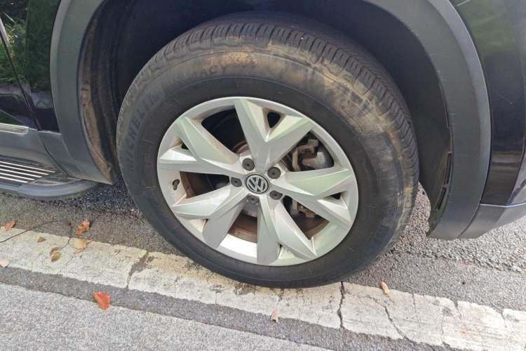 Used Volkswagen Teramont 2017 380TSI Four-Wheel Drive Comfort Edition Right Front Wheel Hub