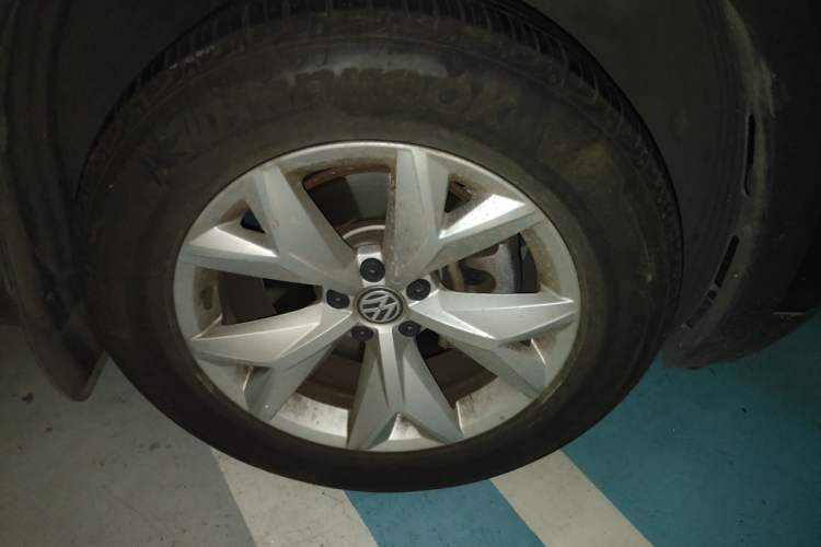 Used Volkswagen Teramont 2017 380TSI Four-Wheel Drive Comfort Edition Right Front Wheel Hub