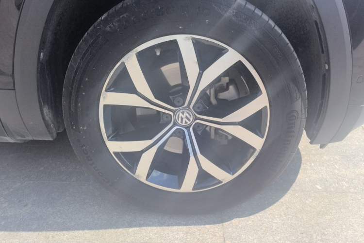 Used Volkswagen Teramont 2017 380TSI Four-Wheel Drive Luxury Edition Right Front Wheel Hub