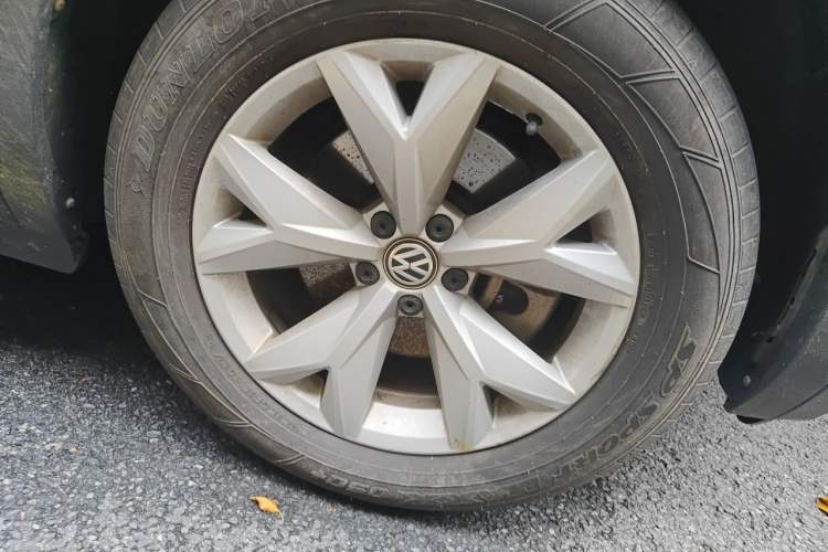 Used Volkswagen Teramont 2017 380TSI Four-Wheel Drive Comfort Edition Right Front Wheel Hub